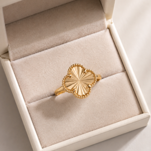 Bague Trèfle Or – Modèle Rayons de Chance